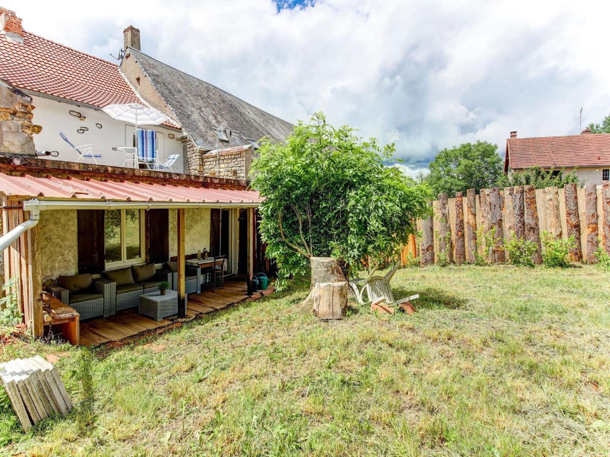 Traditional Holiday Home In Brinon Sur Beuvron Kültér fotó